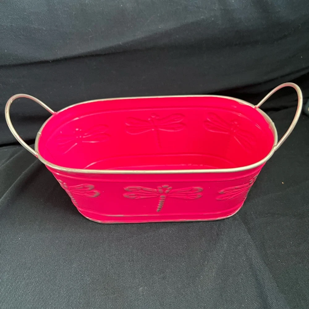 NWOT dragonfly metal container, hot pink, silver, appx 7”x4”x3”, 2 handles,